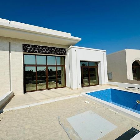 Luxury Villa With Private Pool Ma'murah Exterior photo