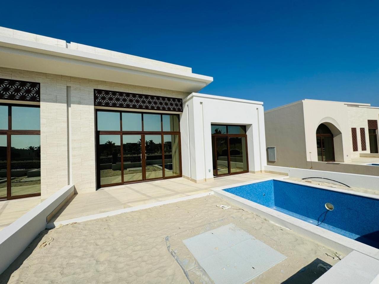 Luxury Villa With Private Pool Ma'murah Exterior photo